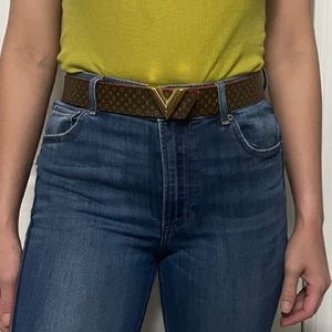 ❤️🌸 Louis Vuitton Reversible Essential Belt🌸❤️